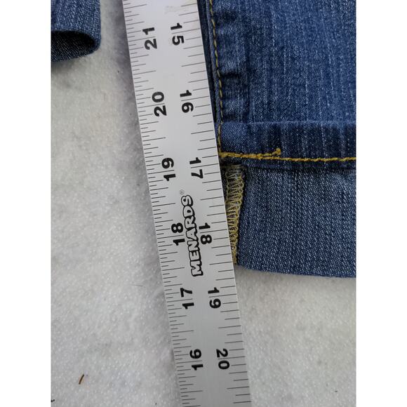 Womens Vigoss Jeans Capris Pants Size 9 Blue Denim Distressed - Picture 10 of 14